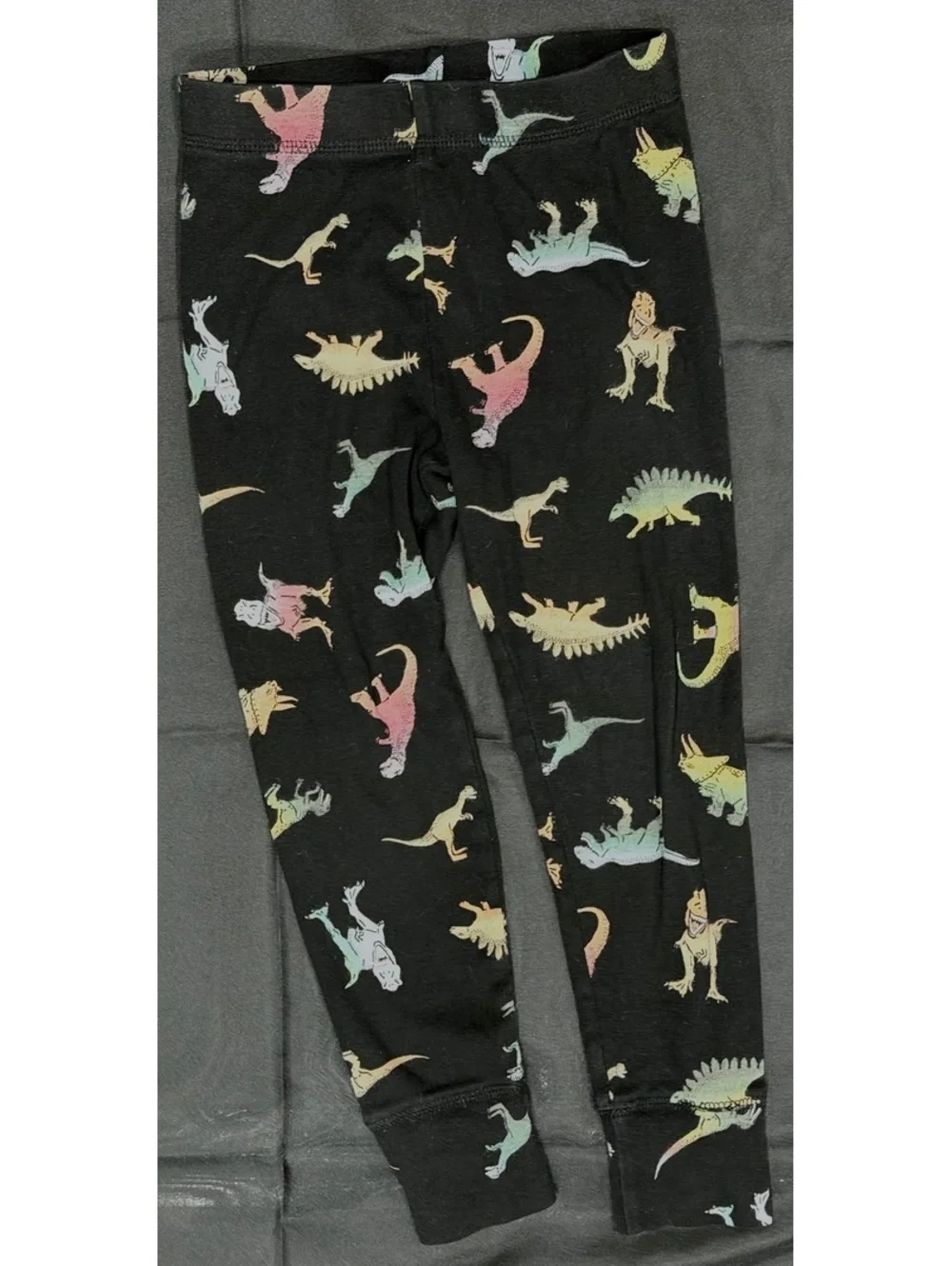 Gap kids organic cotton Dinosaur Pajamas Size 6